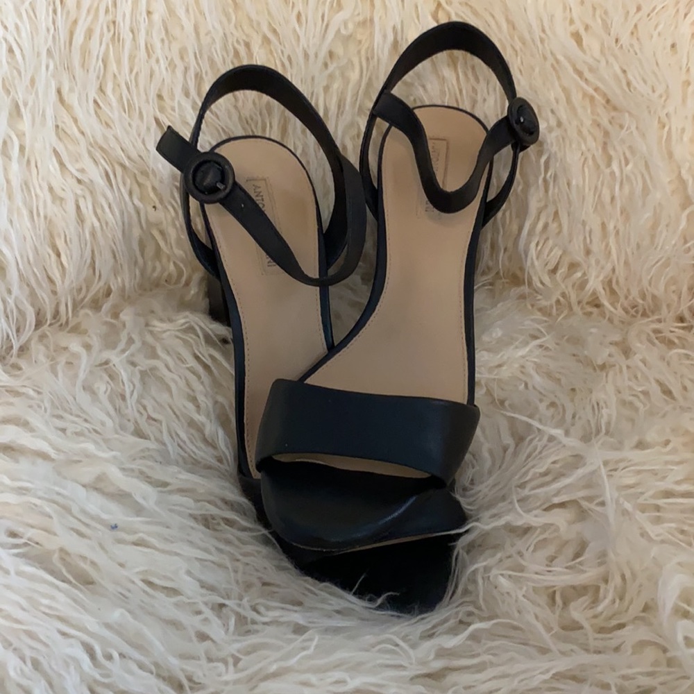 BARELY WORN! Antonio Melani block heels